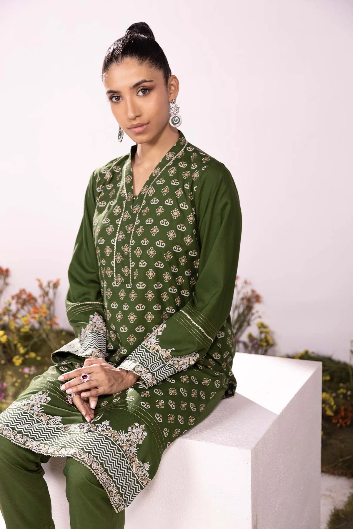 2 Pc Printed Raw Silk Outfit