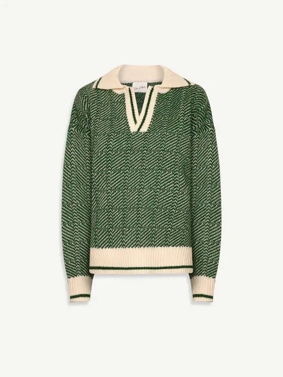 EMILIA™ | THE GREEN V-NECK SWEATER