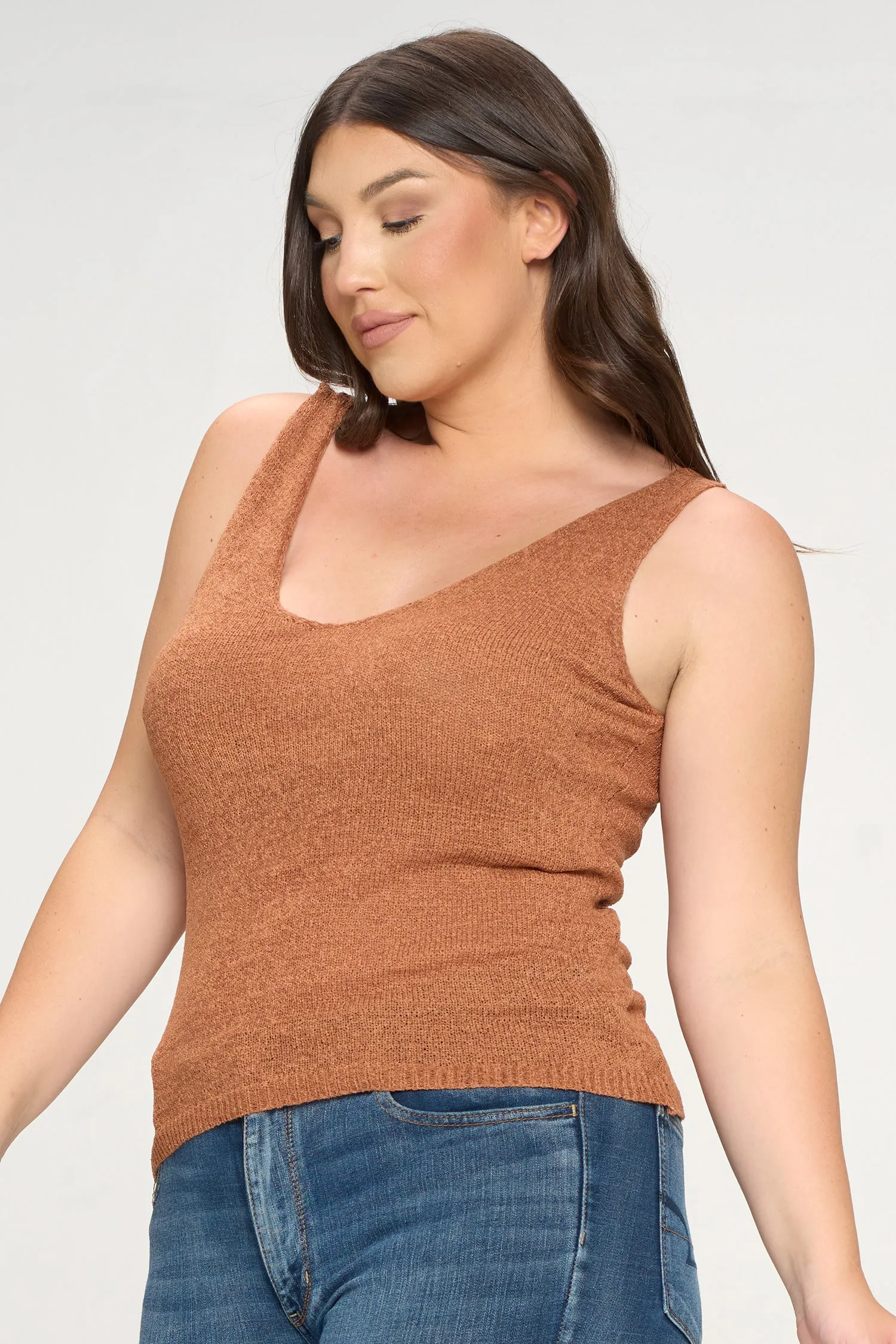 #IT4758-PLUS | Tops | Light Knit Sleeveless Top