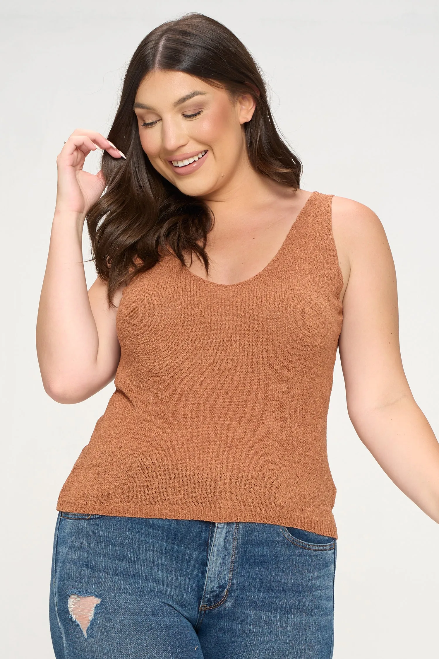 #IT4758-PLUS | Tops | Light Knit Sleeveless Top