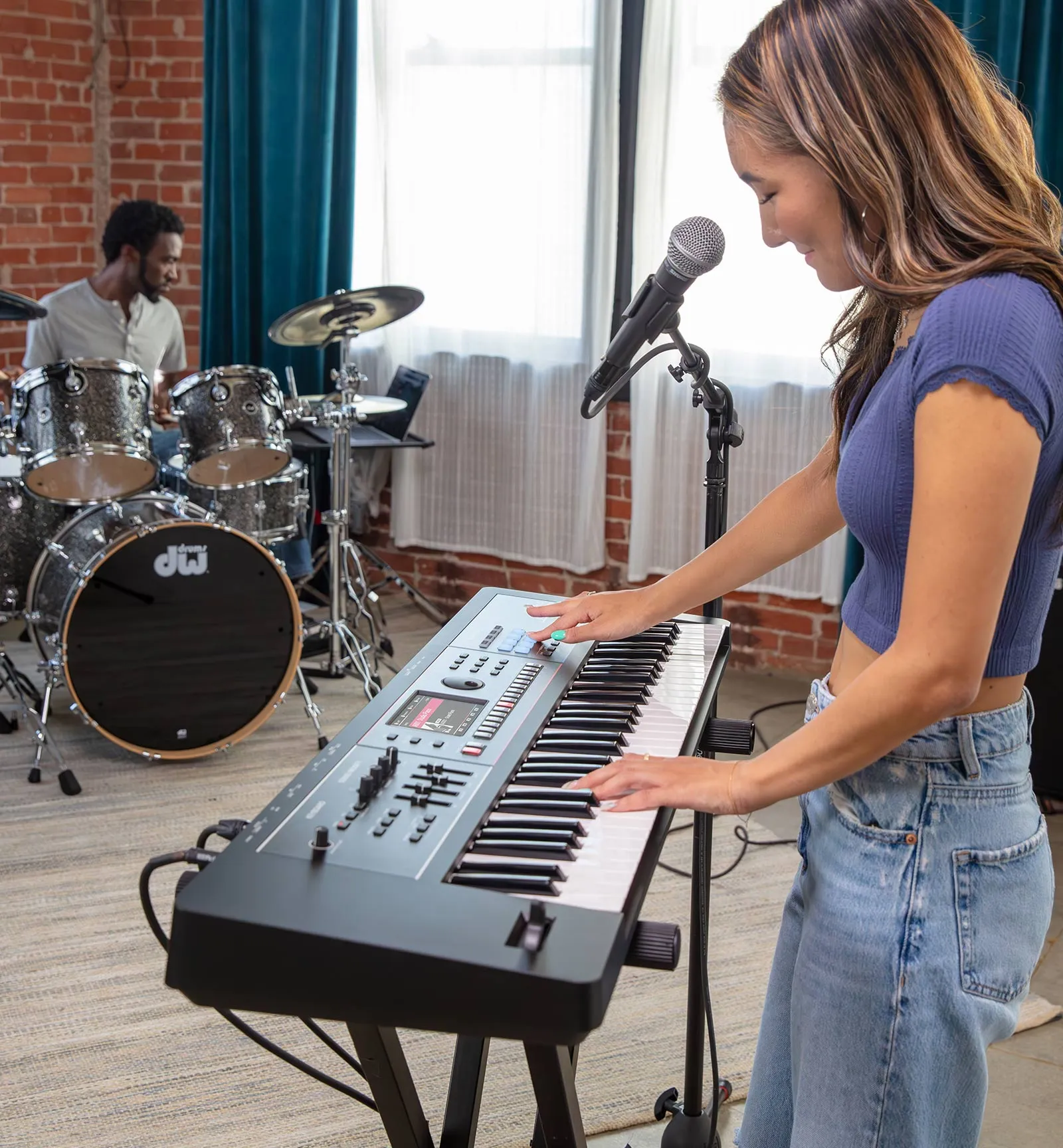 Roland JUNO-D6 Performance Synthesizer Keyboard (61 keys)