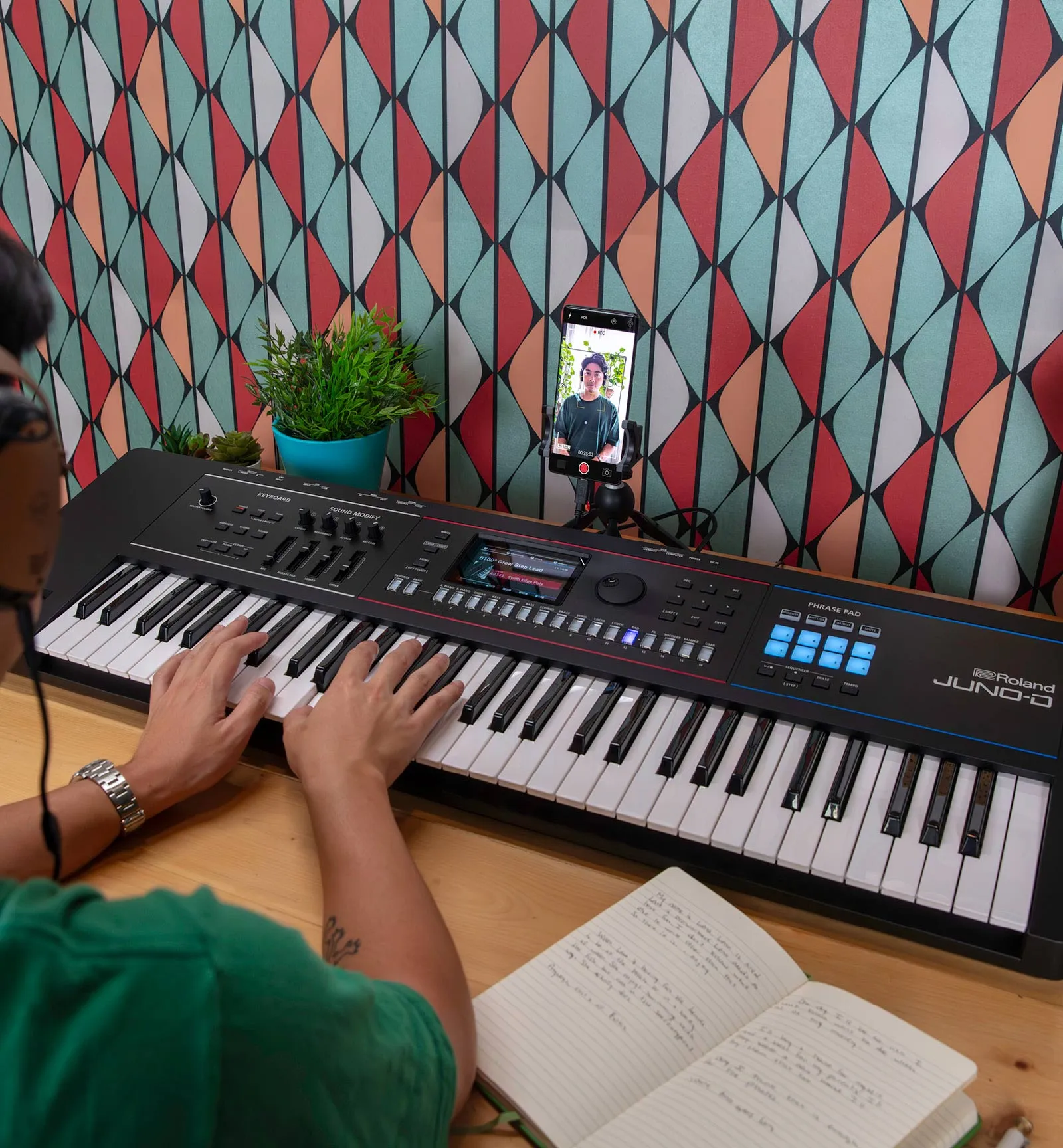 Roland JUNO-D6 Performance Synthesizer Keyboard (61 keys)