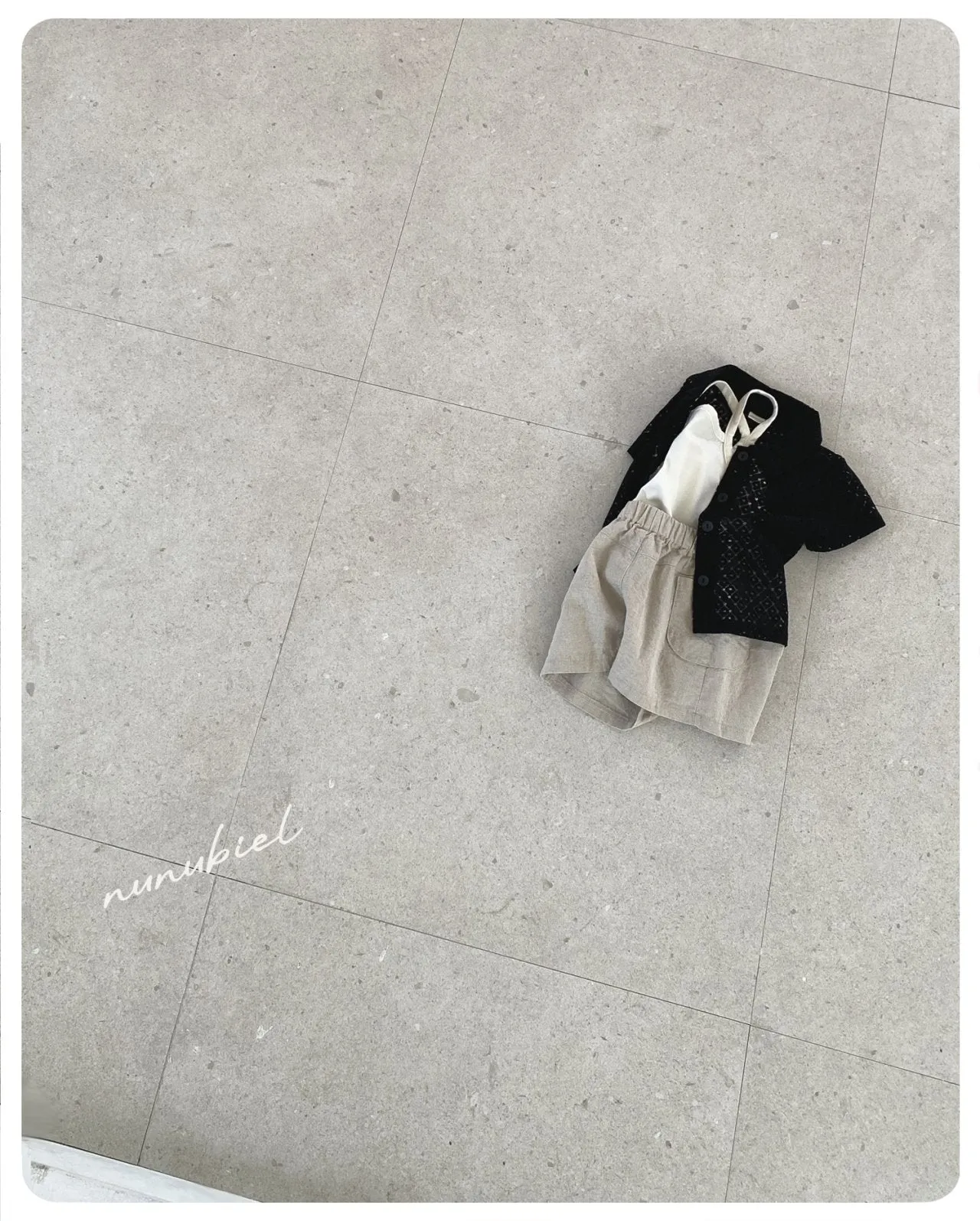 Span sleeveless tops