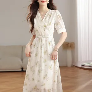 Stylish Women's Dress with Waist-Cinching Ties and Tulle Hem