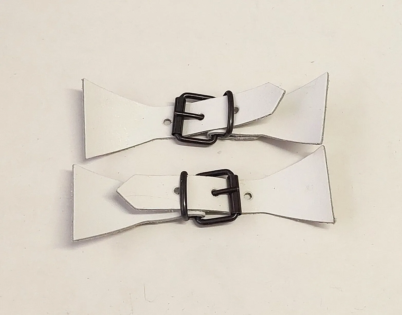 White Leather Closure Set -  jacket closure; purse closure; leather crafts