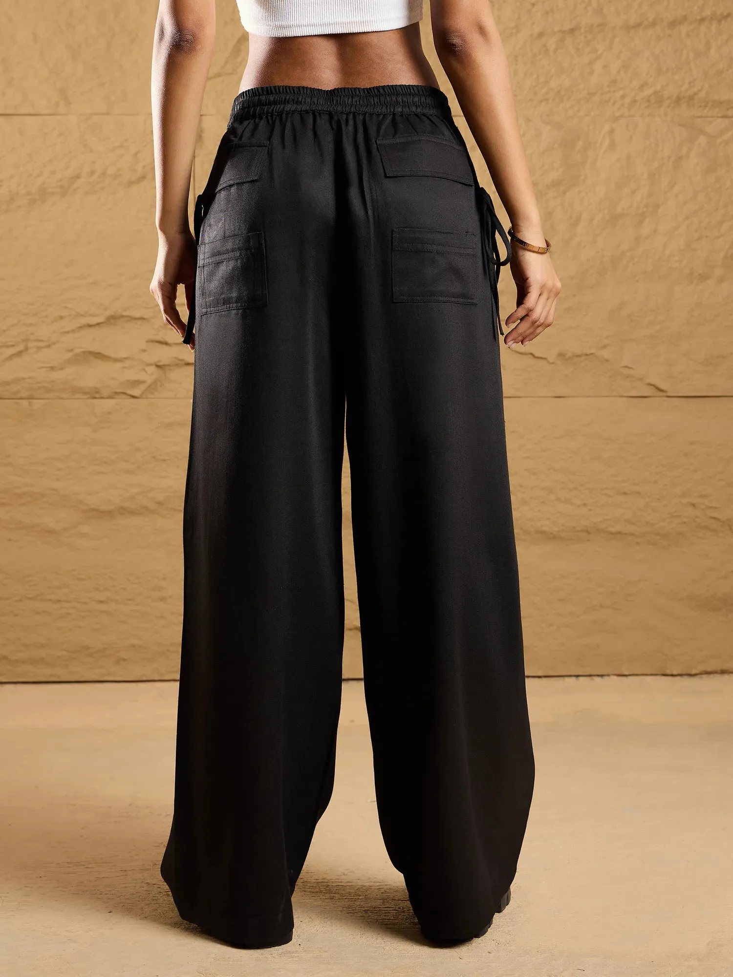 Women Black Waist Drawstring Cargo Pants-SFPANT50870